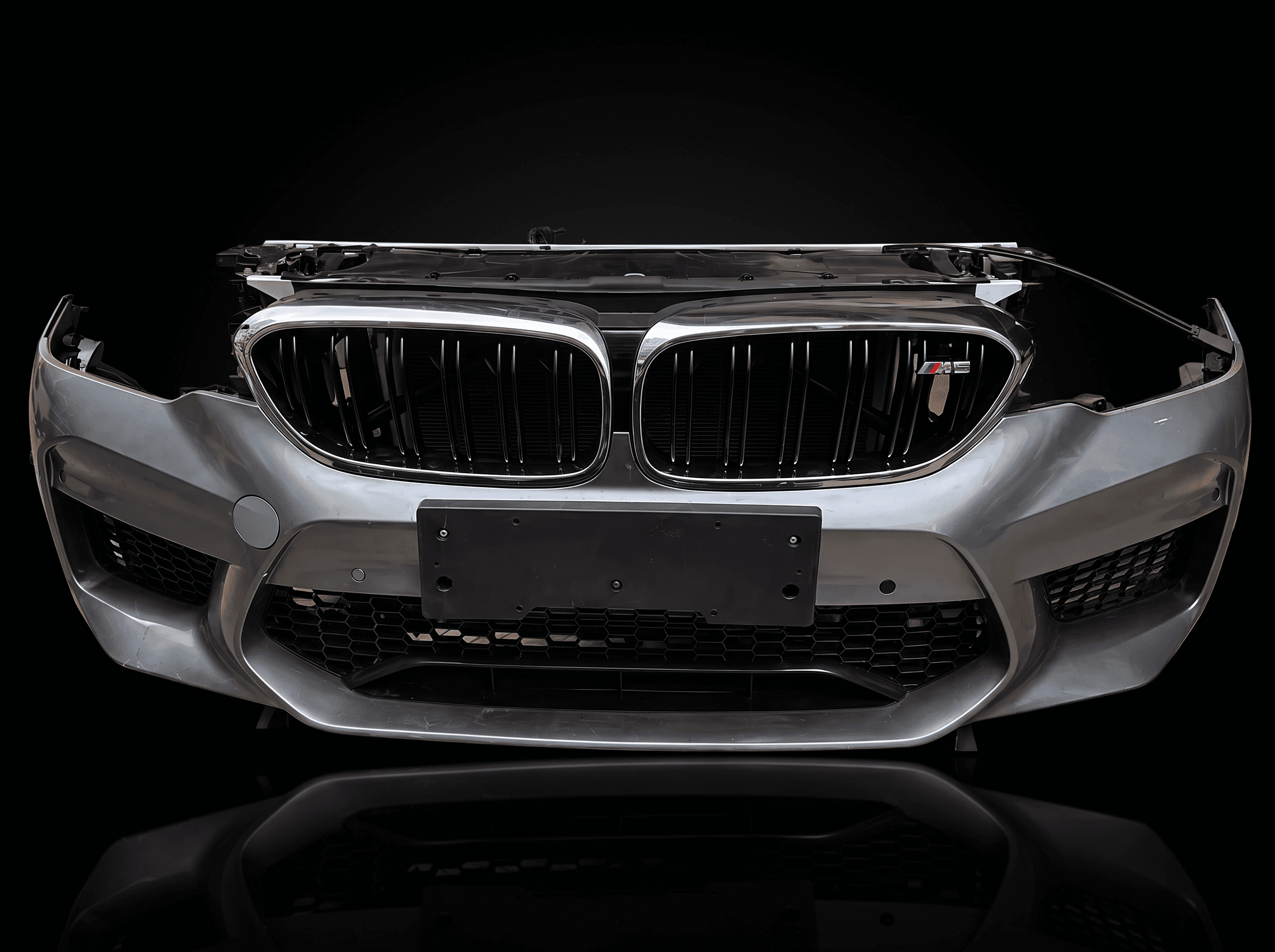 2017–2019 BMW M5 (F90) Front-End Assembly